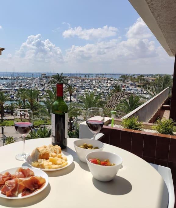 Tranquilo Apartamento Con Vistas Al Mar. Port de Alcudia  Eksteriør billede